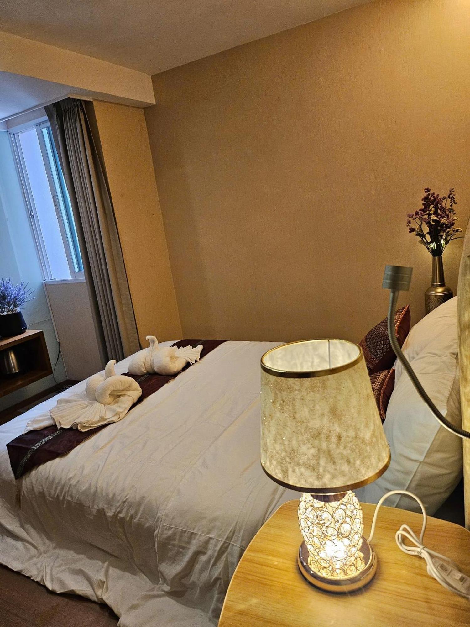 Sam Homestay Bangkok Esterno foto